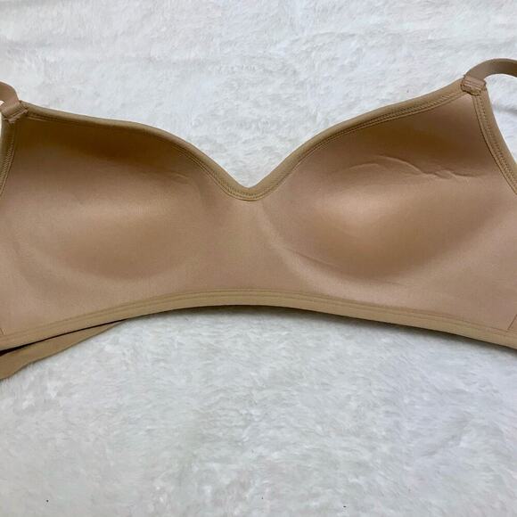 Felina NWOT Nude Seamless Wirefree Bra Various - Picture 7 of 10